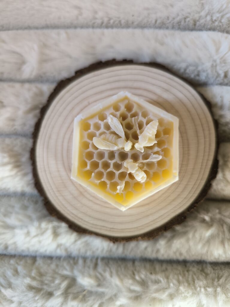 Savon surgras saponifié à froid surhydratant Isht ArCosmétiques.