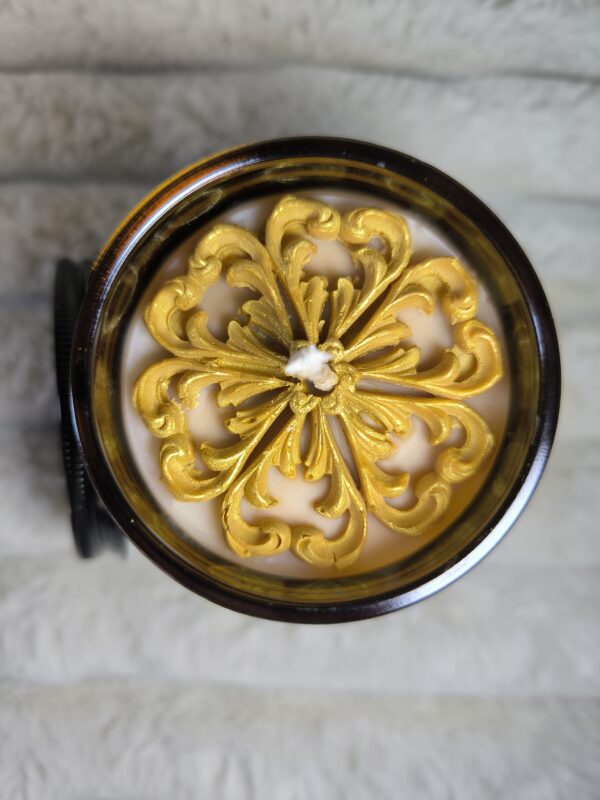 Bougie en pot cire d'abeille parfums de Grasse Isht ArCosmétiques