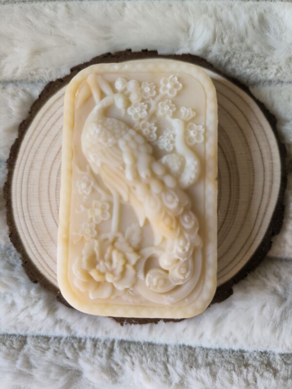 Savon surgras artisanal saponifié à froid au miel Isht ArCosmétiques